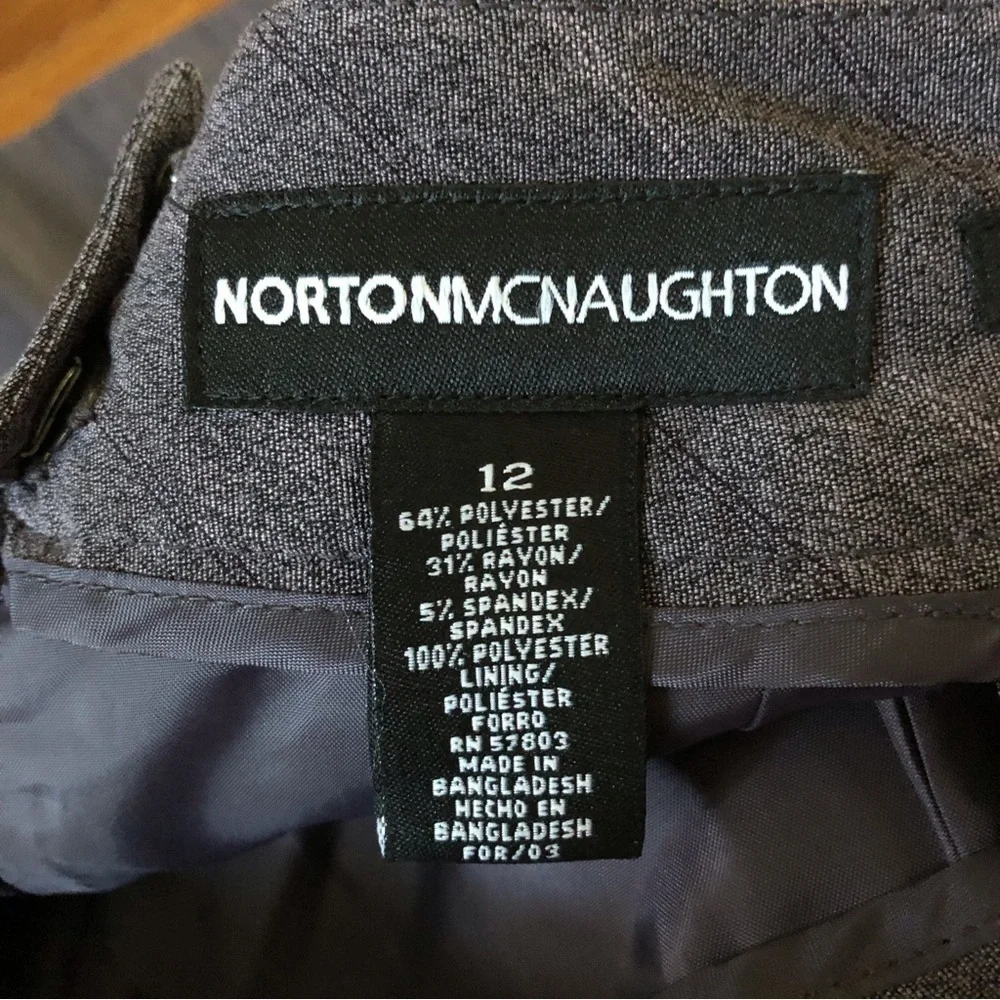 Vintage Norton Mcnaughton gray pinstripe shirt in size 12 office workwear